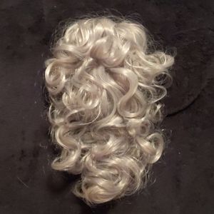 Short silver gray ponytail extension